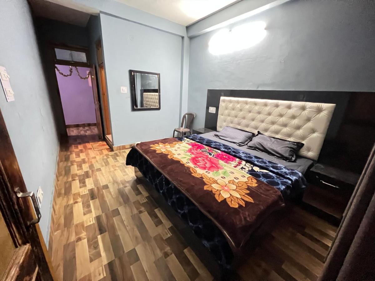 Shanti Cafe & Hostels Kasol Bagian luar foto