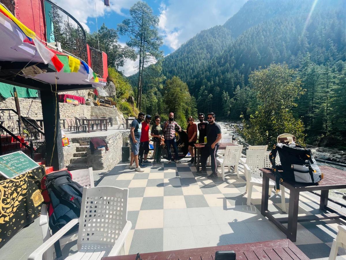 Shanti Cafe & Hostels Kasol Bagian luar foto