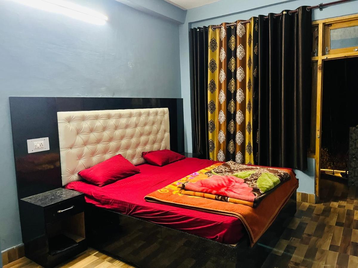Shanti Cafe & Hostels Kasol Bagian luar foto