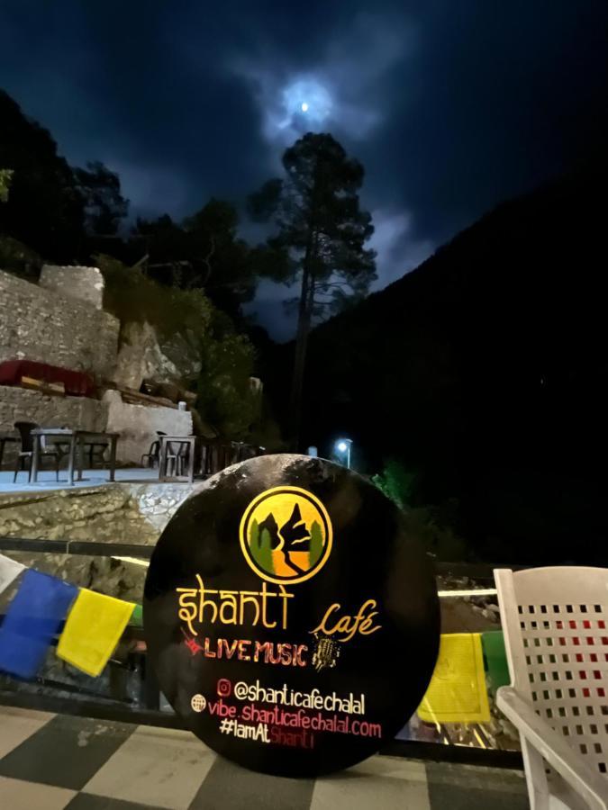 Shanti Cafe & Hostels Kasol Bagian luar foto